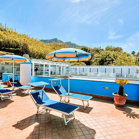 Cava Dell'isola Hotel 3*