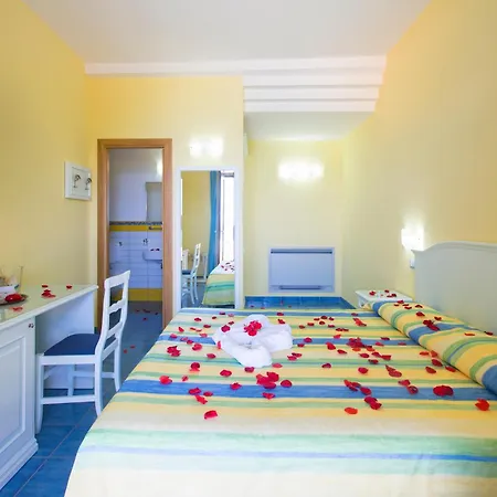 Cava Dell'isola 호텔 3*