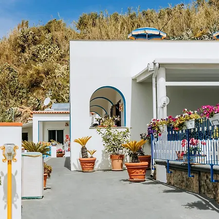 Cava Dell'isola 3*